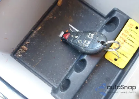 2016 Dodge Grand Caravan Sxt from USA, damaged, VIN 2C4RDGCG5GR318645